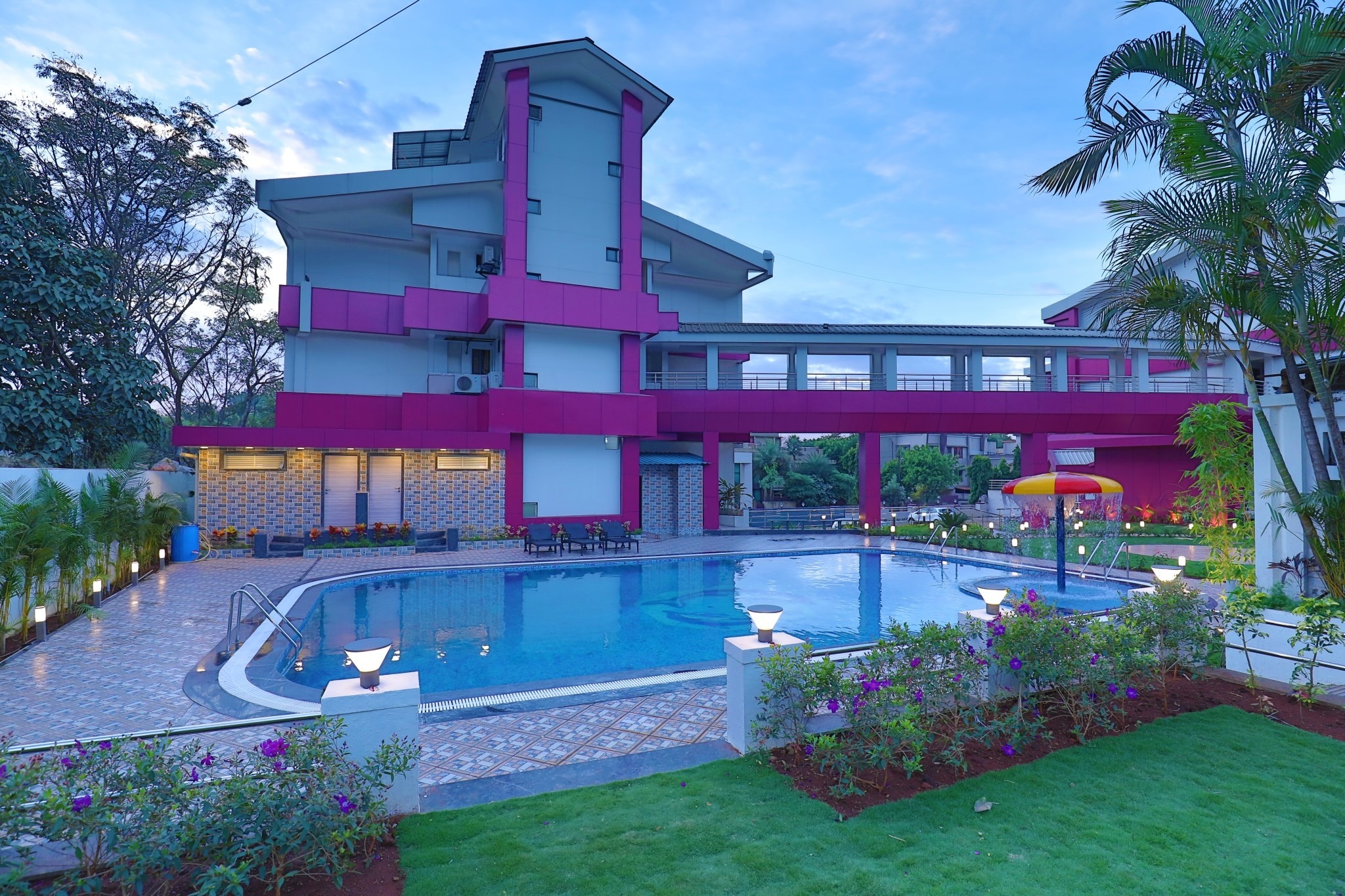 IMPERIAL GRANDE RESORT